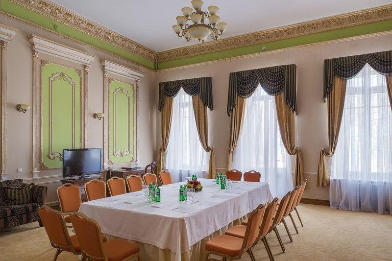 лондонская 4*